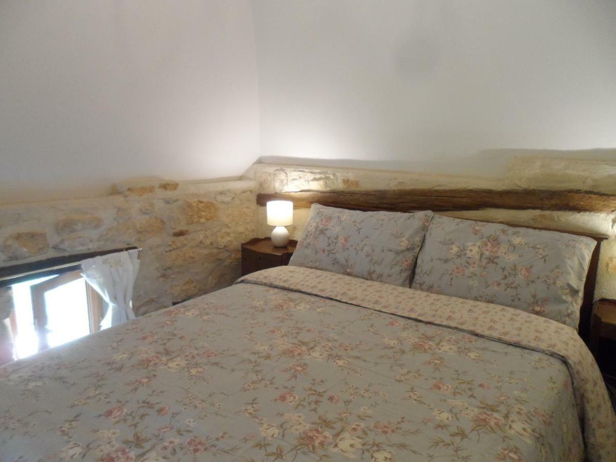 La Petite Tour Βίλα Carlux Εξωτερικό φωτογραφία